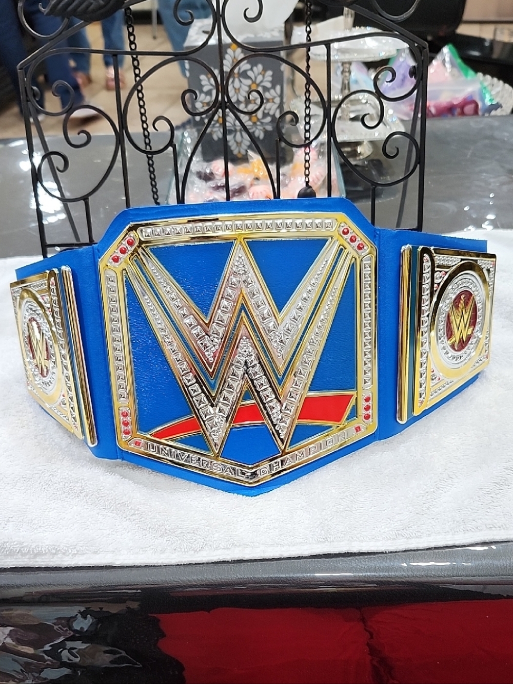 WWE UNIVERSAL CHAMPIONSHIP REPLICA TITLE BELT